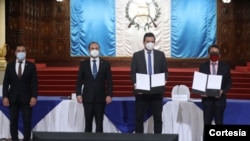 Guatemala y Estados Unidos firmaron la ampliación del acuerdo bilateral en materia laboral. [Foto cortesía Gobierno de Guatemala]