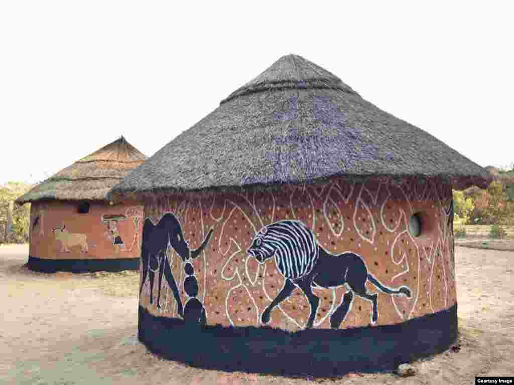The decorations mostly reflect the flora and fauna in the surrounding Matobo hills