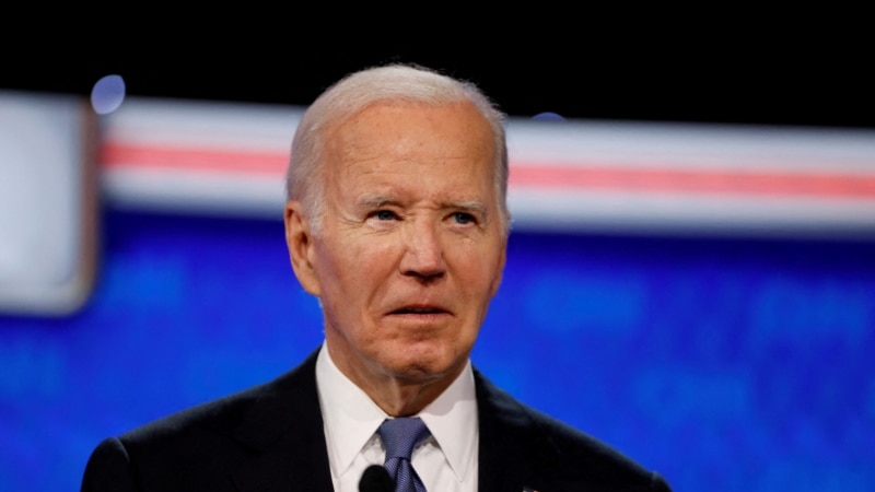 Democrats publicly voicing worries about Biden campaign