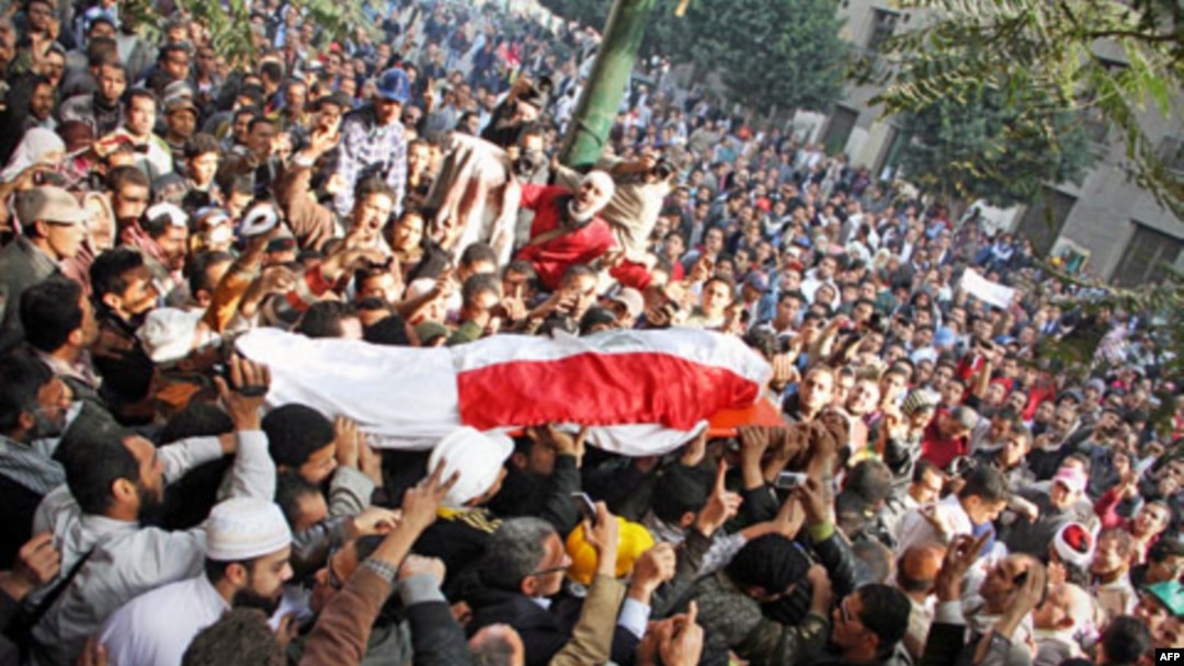 Qohiraning Tahrir maydoni, Misr, 19-dekabr, 2011-yil