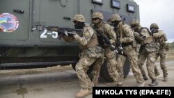 Украинские военнослужащие на совместных учениях НАТО Rapid Trident. 20 сентября 2019 г.