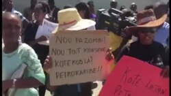 Yon Manifestasyon Devan Kou Siperyè Dè Kout sou Dosye Petwo Karibe a