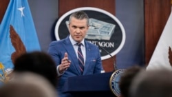 美国战争部长海格塞斯就美国和以色列对伊朗发动的军事行动的最新消息举行记者会。(2026年3月10日)