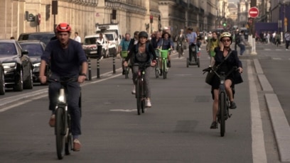 Paris Once Had Too Many Cars, Now It Has Too Many Bikes