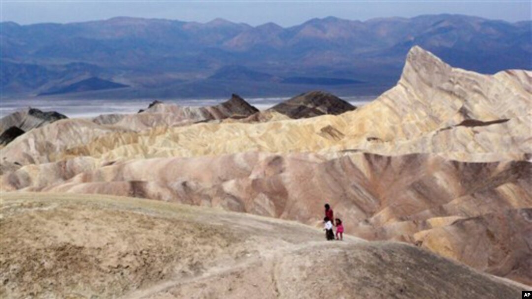 Se espera que el Death Valley (Valle de la muerte), en California, registre un calor cercano a los 134 grados, un récord de 1913.
