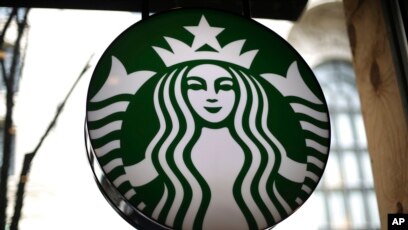 Starbucks, citing ocean threat, is ditching plastic straws