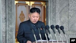 4月15号朝鲜领导人金正恩在检阅军队时发表讲话