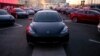 Tesla Galang Dana untuk Produksi Massal Sedan Model 3