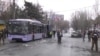 Donetskdə trolleybus qumbara hücumuna məruz qalıb [Fotoqalereya]