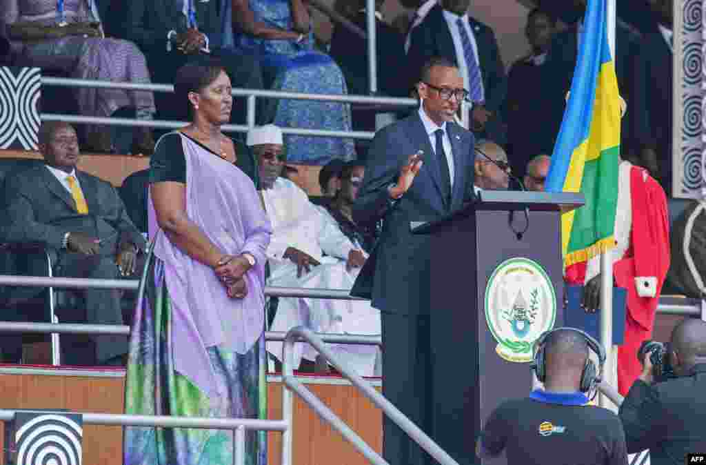 4 août&nbsp;:&nbsp;élection présidentielle&nbsp;au&nbsp;Rwanda,&nbsp;Paul Kagame&nbsp;est réélu.