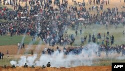 Des centaines de manifestants à Gaza, le 30 mars 2018.