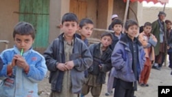 د کابل بیوزلو ماشومانو ته تاوده لباسونه