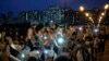 香港学生伸出五指敦促港府回应五大诉求。（2019年9月19日）
