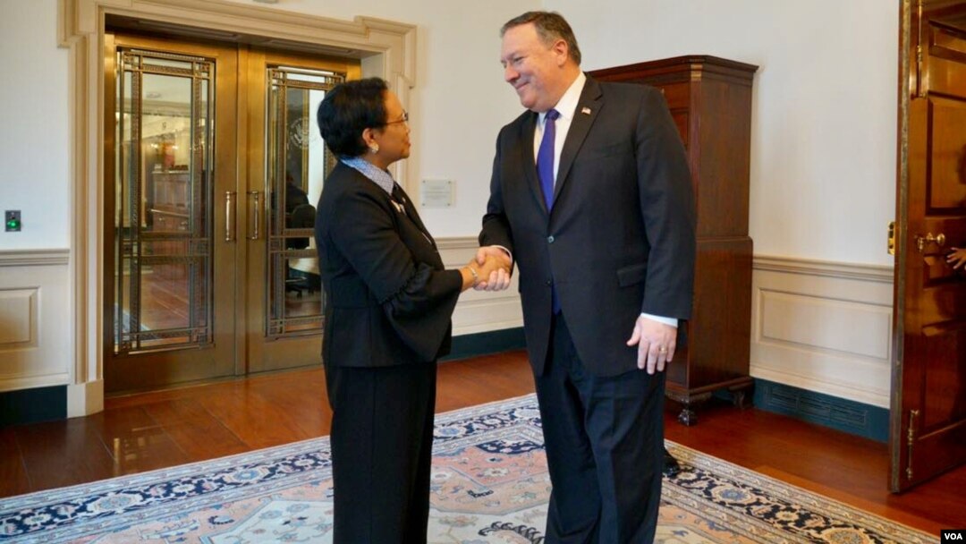 Menlu Retno Marsudi bertemu Menlu AS Mike Pompeo di Washington DC Selasa (5/6) membahas berbagai isu bilateral, dan menyampaikan harapan agar Amerika mendukung pencalonan Indonesia sebagai anggota tidak tetap Dewan Keamanan PBB. (Courtesy: Kemlu RI).