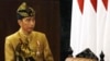Presiden Joko Widodo mengenakan busana NTB, seusai menyampaikan pidato kenegaraan di gedung DPR/MPR RI, Senayan, Jakarta, 16 Agustus 2019. (Foto: dok).