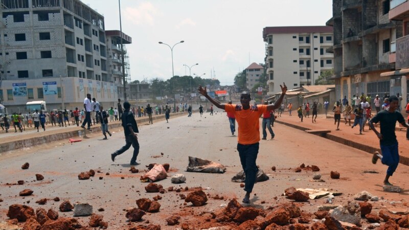 Des enfants mineurs détenus après des manifestations à Conakry