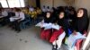 Anak-anak belajar di sekolah di mana peraih Nobel Perdamaian, Malala, pernah belajar di Mingora, Lembah Swat, Pakistan (foto: ilustrasi). 