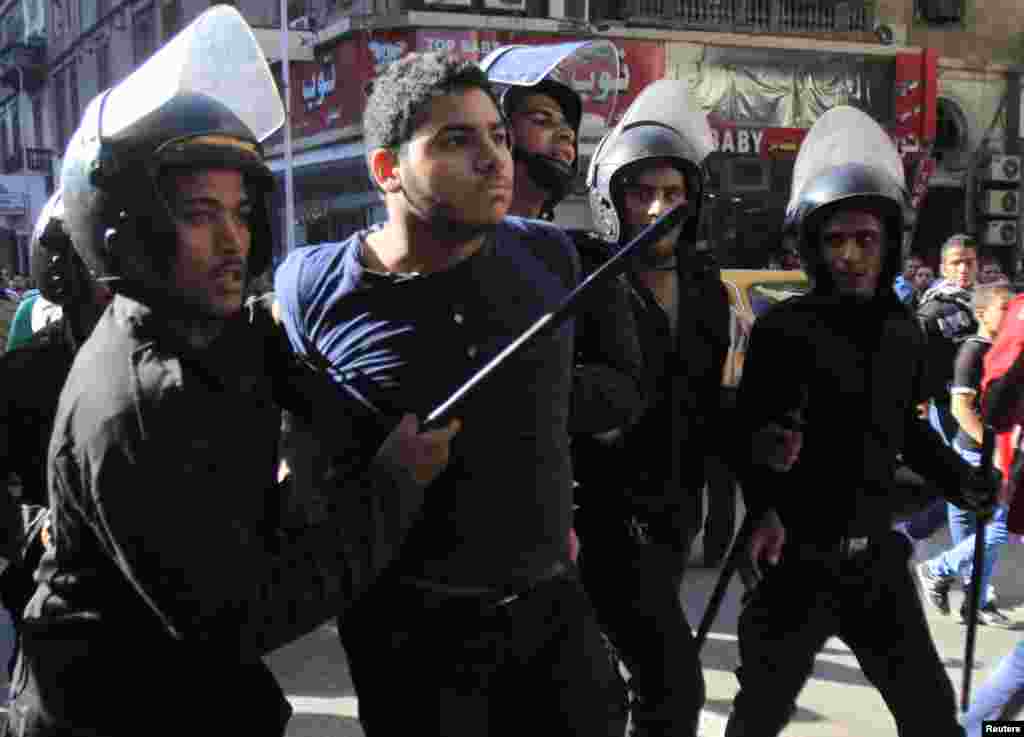 Qahirənin mərkəzində nümayişlər - 26 noyabr, 2013 