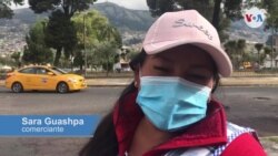 Vendedora ambulante preocupada por ganar el sustento en medio de cuarentena en Quito