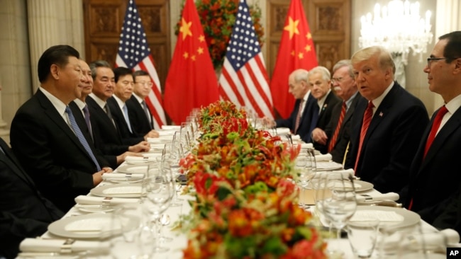 特朗普总统与习近平主席在G20峰会会面。（2018年12月1日）
