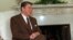 Ronald Reagan di Ruang Oval, Gedung Putih, saat menjabat sebagai presiden. (Foto: Dok)