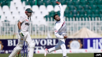 Qadimgi keksa xonimlar katta sikli Stormy Daniels porno filmlar