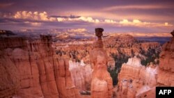 Bryce Canyon, shpellë pa tavan apo pyll thepash shkëmbore?