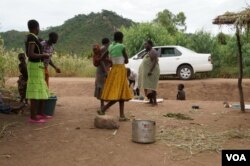 Data show about 70 percent of Malawans live below the poverty line. The UN wants to target primarily them in its COVID-19 mitigation efforts. (Lameck Masina/VOA)