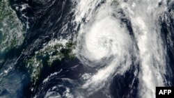 Une photo du satellite de la NASA montre le typhon Mindulle sur le Japon, le 22 août 2016.