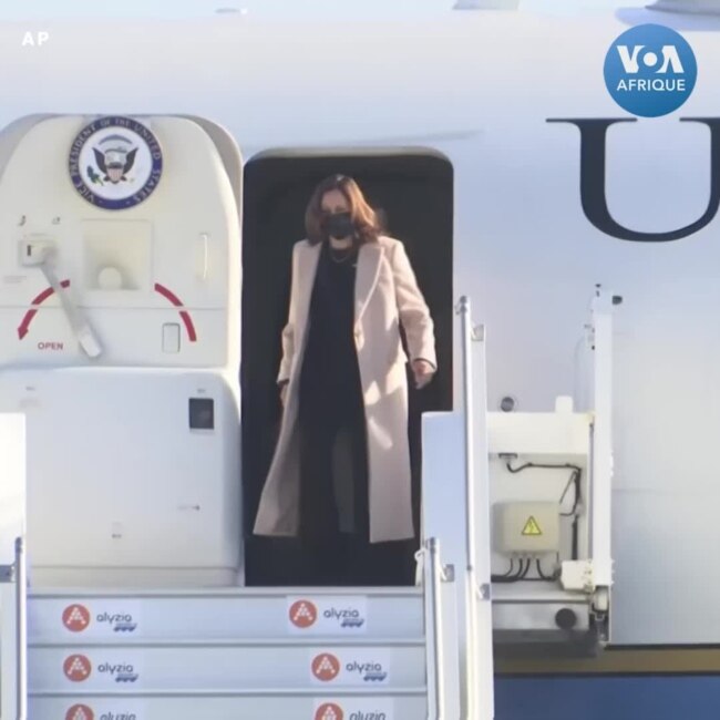Arrivée à Paris de la vice-présidente américaine, Kamala Harris