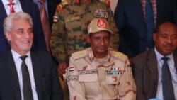 Les images de l'accord entre les généraux et la contestation au Soudan