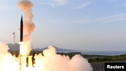 28일 미국 알래스카주에서 이스라엘제 '애로우3'요격 미사일이 시험 발사 되고 있다. 