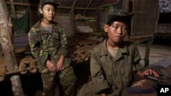 မြန်မာနိုင်ငံက ကလေးစစ်သားများ။ 