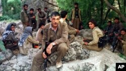 فڕۆکه‌ جه‌نگییه‌کانی تورکیا بنکه‌کانی په‌که‌که‌ بۆردومان ده‌کات