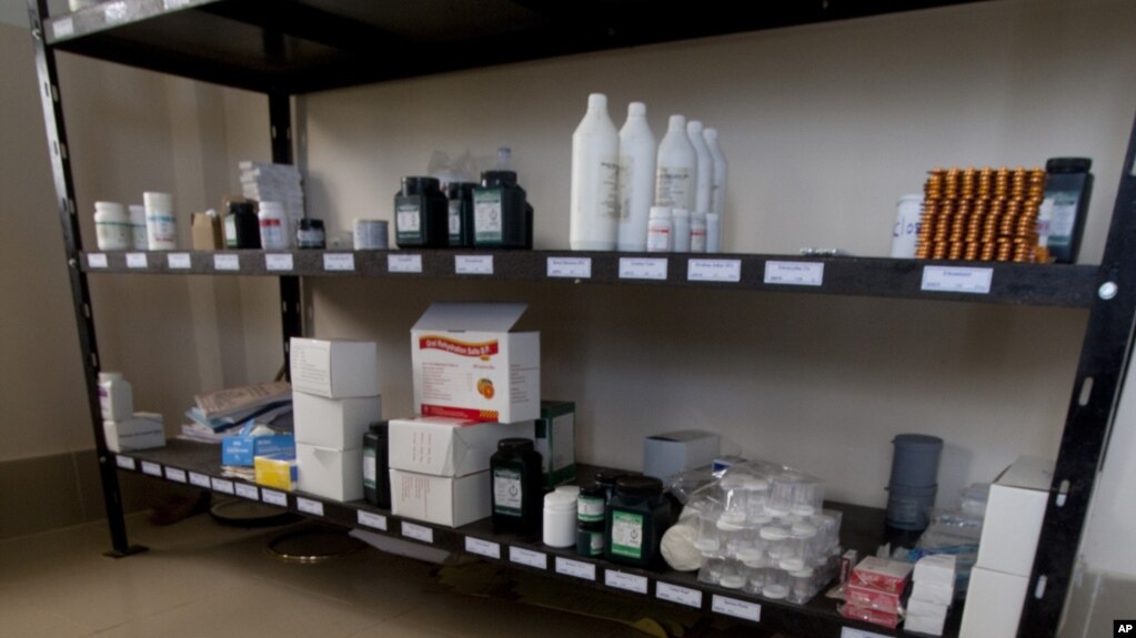 ISPECÇÂO NACIONAL DA SAÙDE DIZ QUE ALGUMAS CLÍNICAS E FARMÀCIAS VENDEM MEDICAMENTOS FORA DE PRAZO ISPECÇÂO NACIONAL DA SAÙDE DIZ QUE ALGUMAS CLÍNICAS E FARMÀCIAS VENDEM MEDICAMENTOS FORA DE PRAZO