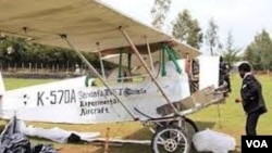 Asmelash Zeferu Building his own airplane