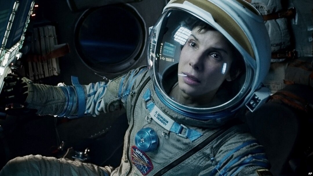 Sandra Bullock saat bermain dalam film "Gravity" (foto: dok). 