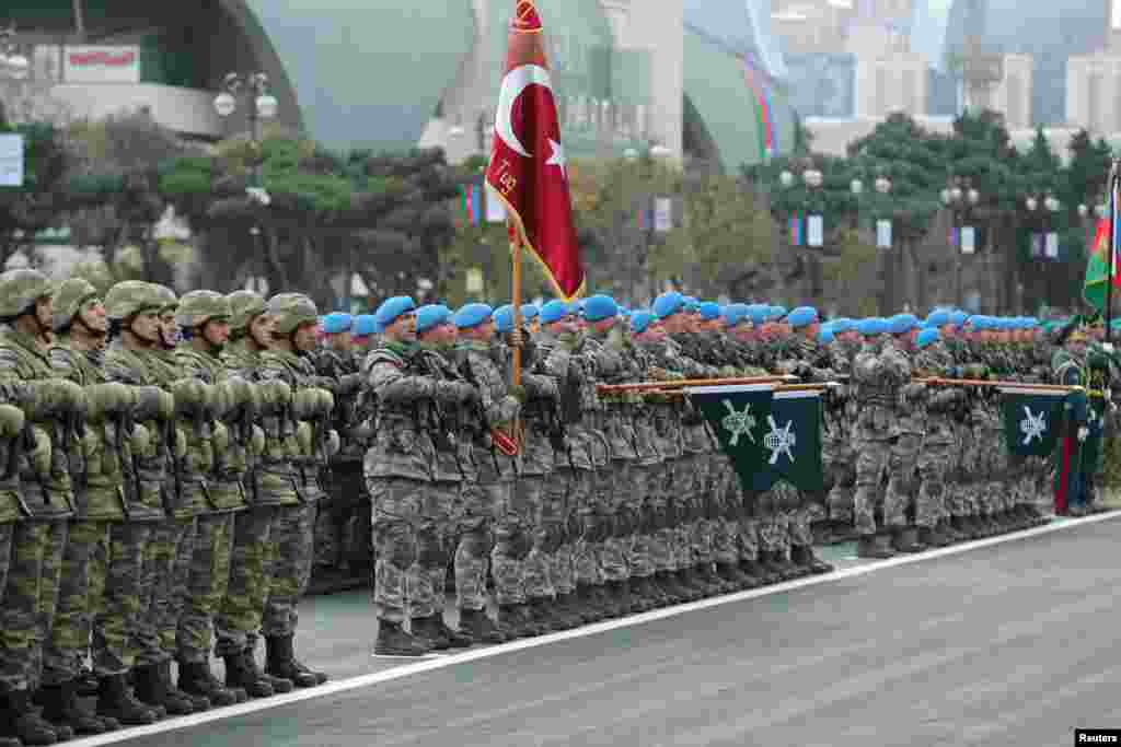 آرمینیا اور آذربائیجان کے درمیان ناگورونو کاراباخ تنازع پر فوجی جھڑپیں شروع ہوئیں تو آذربائیجان نے ترکی کی مدد سے ایک بڑے رقبے کا کنٹرول حاصل کر لیا۔ بطور جشن آذربائیجان نے فوجی پریڈ کا بھی اہتمام کیا جس میں ترکی کے صدر اردوان نے شرکت کی۔ &nbsp;
