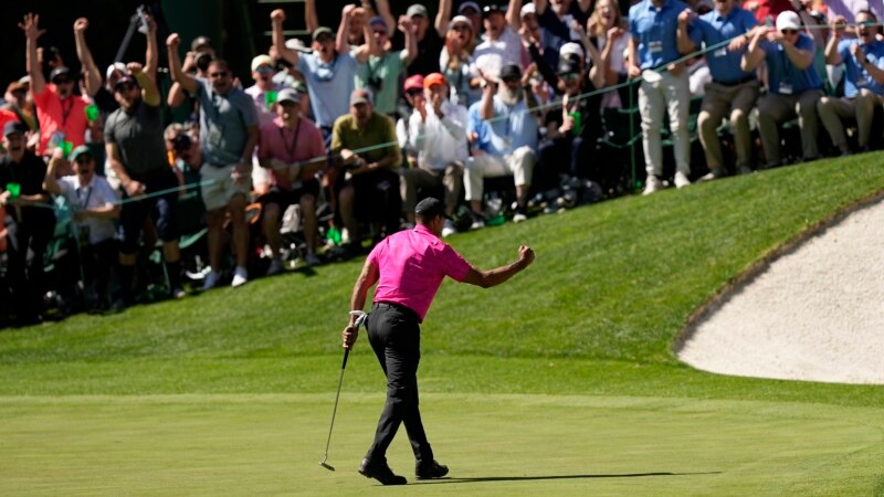 Tiger Woods Makes Return to Masters After Serious Accident