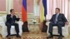 Presiden Ukraina Pulihkan Penggunaan Bahasa Rusia
