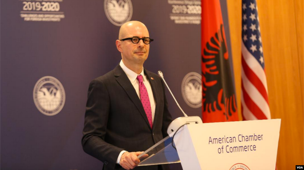 Tiranë: Dhoma Amerikane e Tregtisë kërkon lehtësimin e klimës së investimeve