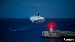 Ce bateau évacue des migrants de la Libye à la Valette, le 29 mars 2011.