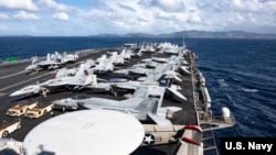 资料照片：世界最大的航空母舰--福特级的“杰拉尔德·R·福特”号(CVN 78)航空母舰抵达美属维尔京群岛的圣托马斯港访问。(2026年1月21日)