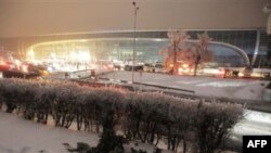 Rusi: Të paktën 35 të vdekur e 145 të plagosur nga një shpërthim në një aeroport të vendit