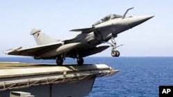 La présence militaire française contestée au Gabon et au Tchad