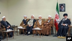  Iran's Supreme Leader Ayatollah Ali Khamenei (R) meets with members of the Assembly of Experts in Tehran, Iran, March 8, 2012.