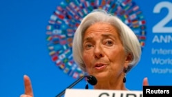 Pour Christine Lagarde, la baisse des prix des hydrocarbures va aider l'économie mondiale (Reuters)
