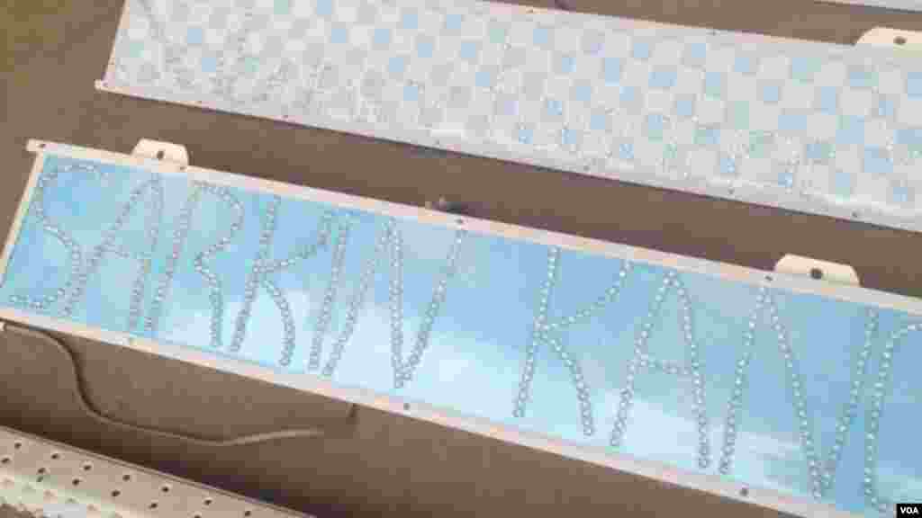 Kayan wuta masu aiki da lantarki da wani matashi ya kirkira