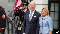 အမေရိကန်သမ္မတ Joe Biden နဲ့ သမ္မတကတော် Jay Biden