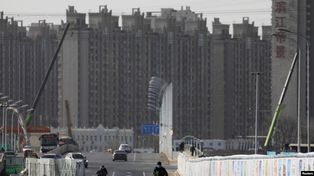 北京一处居民楼建筑工地附近的街景。（2021年1月13日）(photo:VOA)